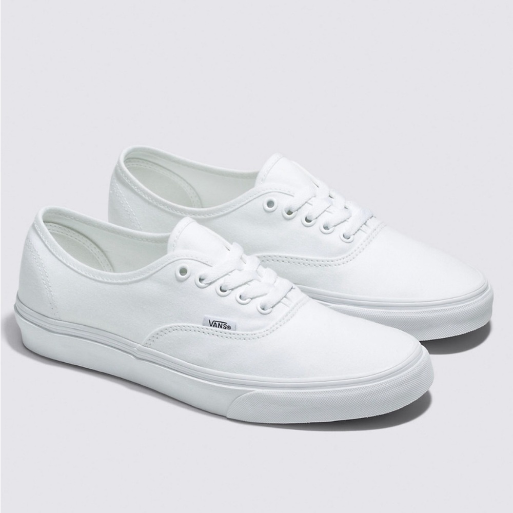 VANS The Authentic Original Low Top Sneaker True White